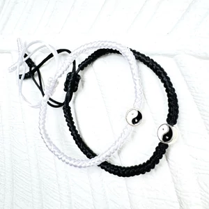 Kép 1/3 - Jin-jang ezüstszín zsinór karkötőpár