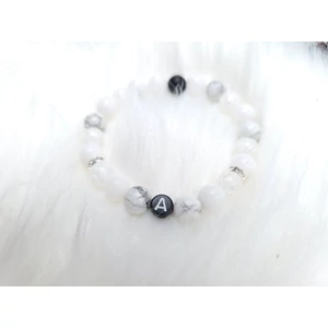 Kép 3/3 - Howlit ásványkarkötő szabadon választható betűvel