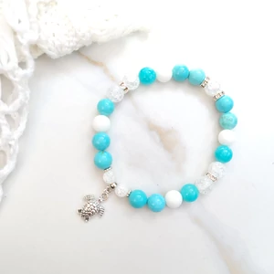 Kép 2/2 - Türkinit - Howlit teknős medálos ásványkarkötő