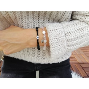 Kép 2/3 - Ónix ásványkarkötő szabadon választható betűvel