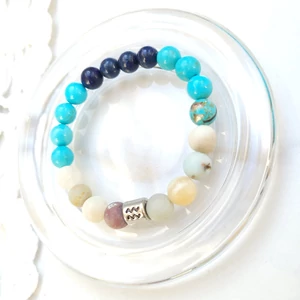 Kép 2/2 - Horoszkópos karkötő - vízöntő