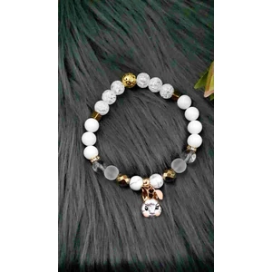 Kép 3/3 - Nyuszi medálos kristálykarkötő "arany"