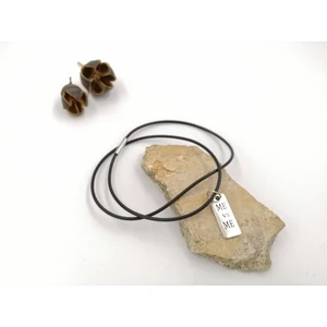 Kép 1/2 - "Me vs Me"feliratos kaucsuk nyaklánc