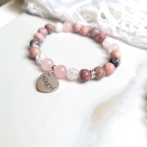 Kép 2/3 - Nagyi feliratos kristálykarkötő