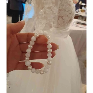 Kép 1/2 - Tejkvarc- tenyésztett igazgyöngy menyasszonyi ásványkarkötő