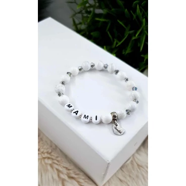 "MAMI" feliratos szeretlek medálkás ásványkarkötő