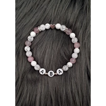 Barátság karkötő három betűvel betűs karkötő ásvány ékszer összetartozás közös karkötő