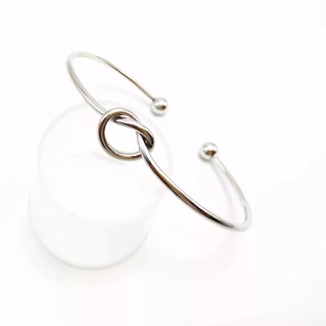 Divatos drót karkötő csomóval "ezüst"