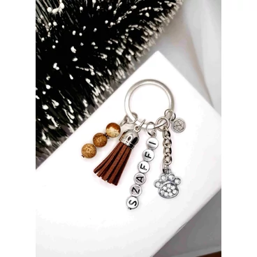 Kutya tappancsos kulcstartó egyedi névvel