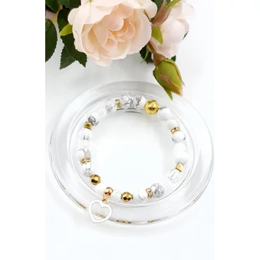 Szívecske medálos howlit kristálykarkötő