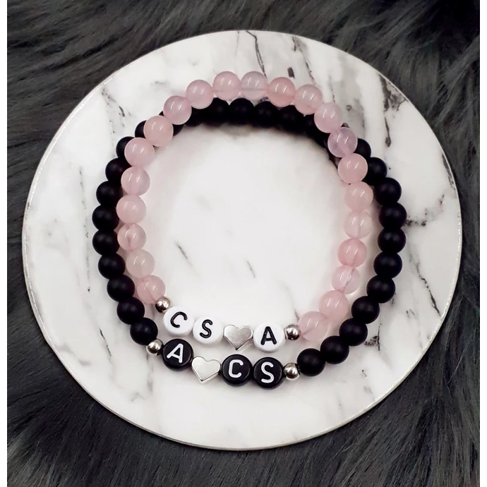 Rózsakvarc &amp; Ónix ásványkarkötőpár betűkkel pároskarkötő páros karkötő szerelmi karkötő közös karkötő betűs karkötő