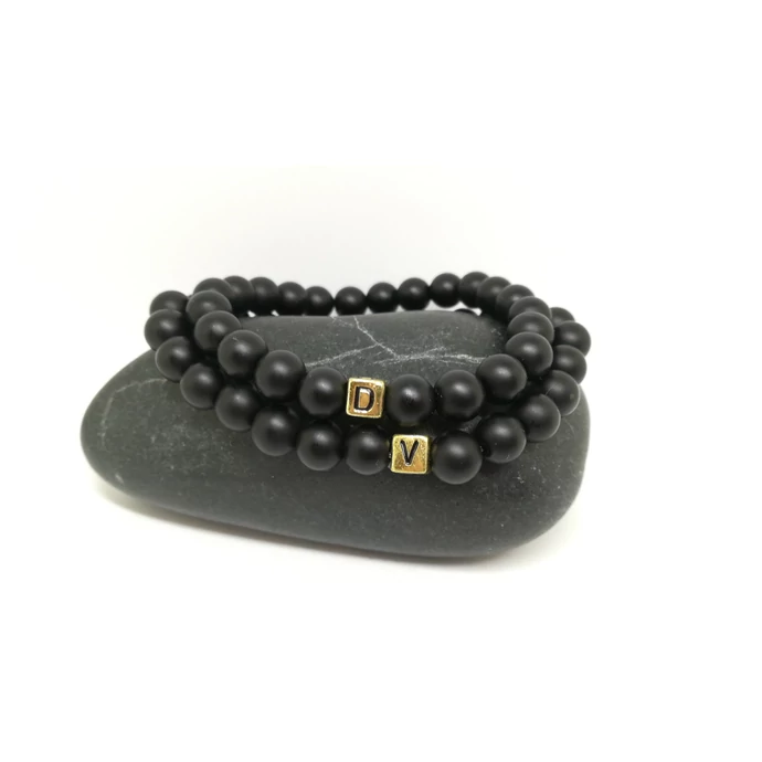 Matt fekete ónix szerelmi karkötőpár arany betűkkel_2