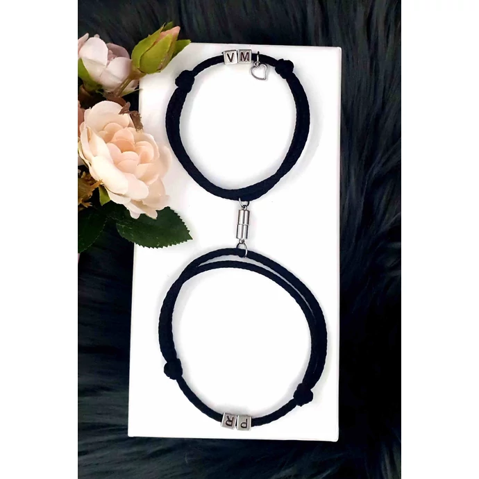 Mágneses szerelmi karkötőpár "betűs"