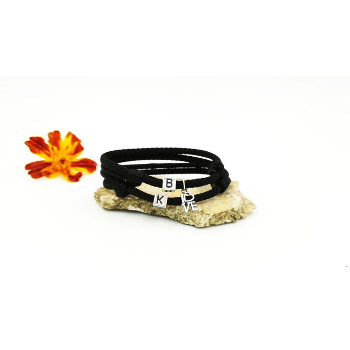 Páros zsinór karkötő "LOVE" medállal