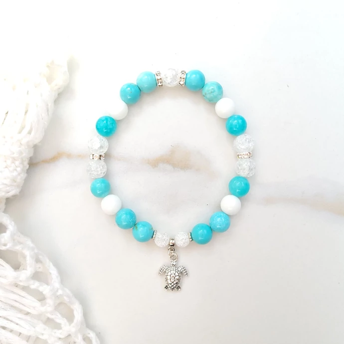 Türkinit - Howlit teknős medálos ásványkarkötő