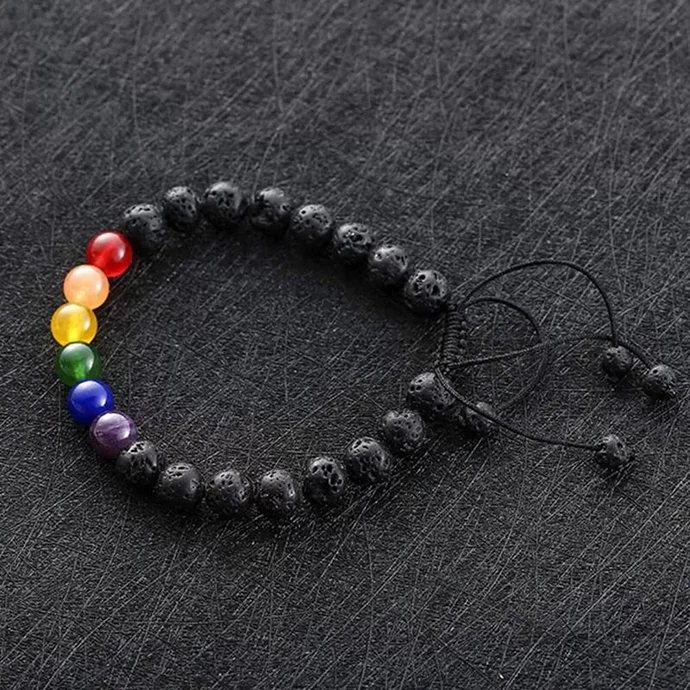 Zsinór 7 csakra karkötő lávakővől _2