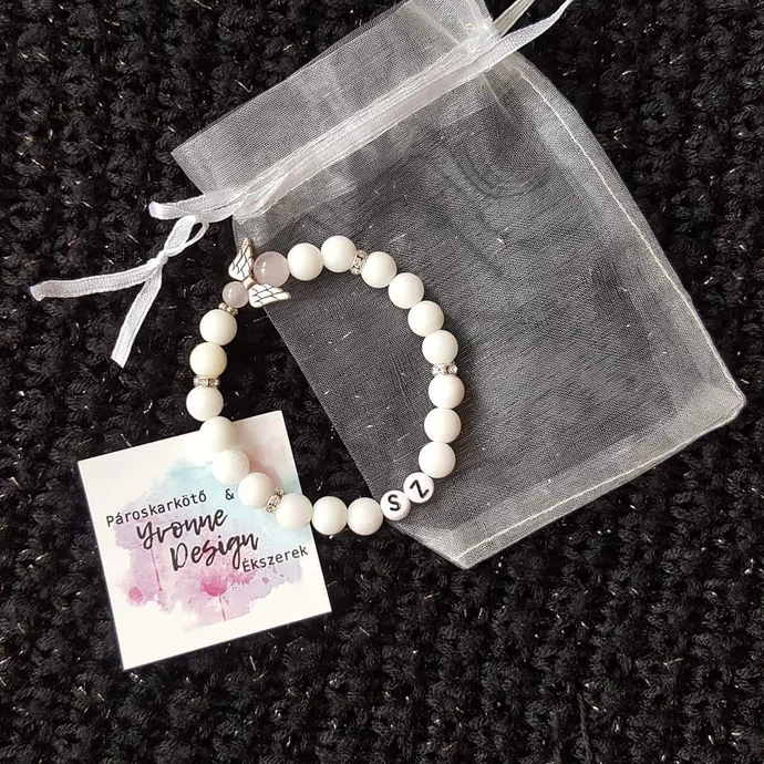 Angyalka karkötők szabadon választható betűvel