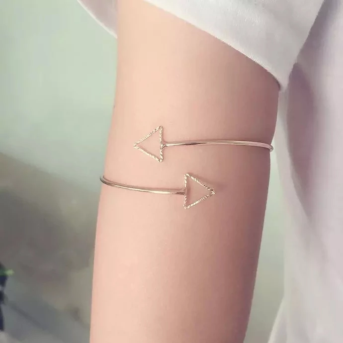 Drót karkötő háromszögekkel_2