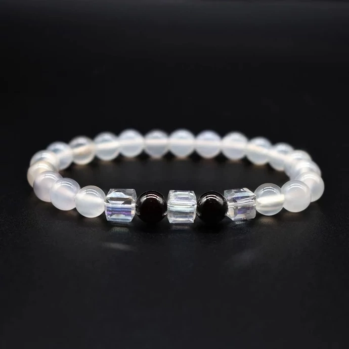 Opalit ásványkarkötő