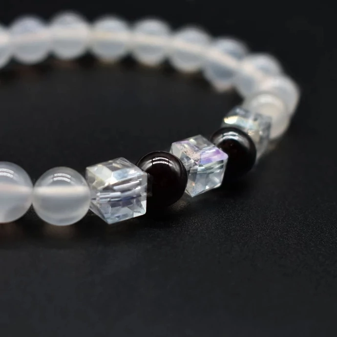 Opalit ásványkarkötő