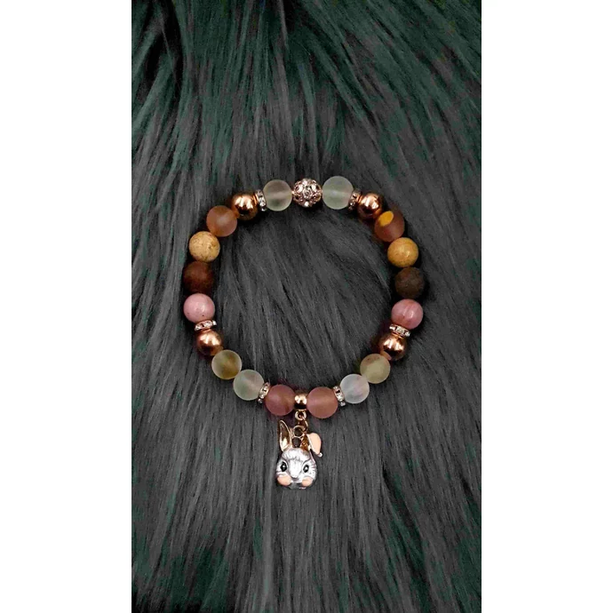 Nyuszi medálos rózsaopál kristálykarkötő