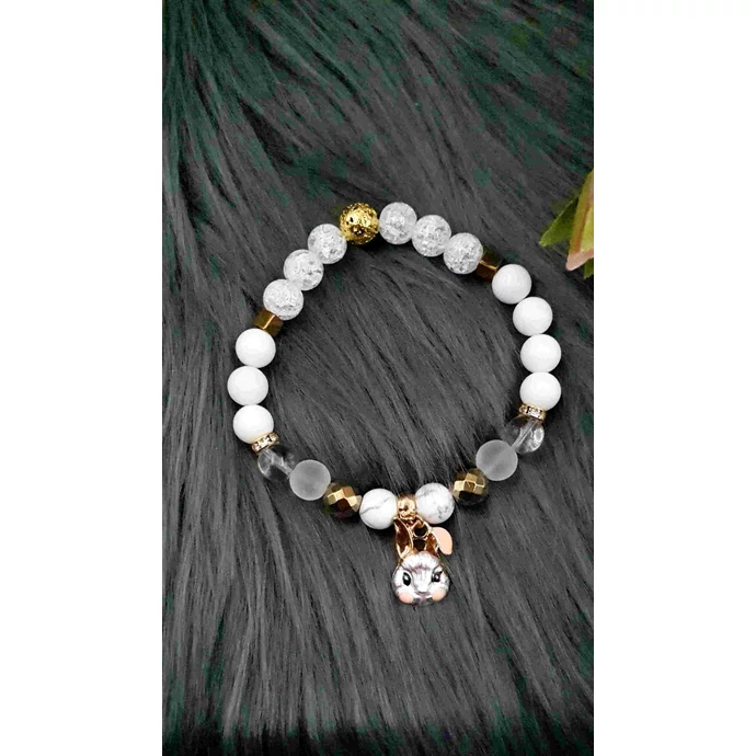 Nyuszi medálos kristálykarkötő "arany"