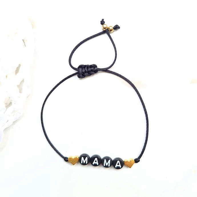 MAMA feliratos zsinor karkötő arany szívekkel