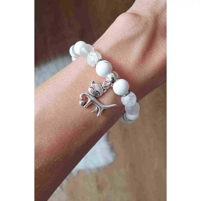 Cica  gombolyaggal ásványkarkötő